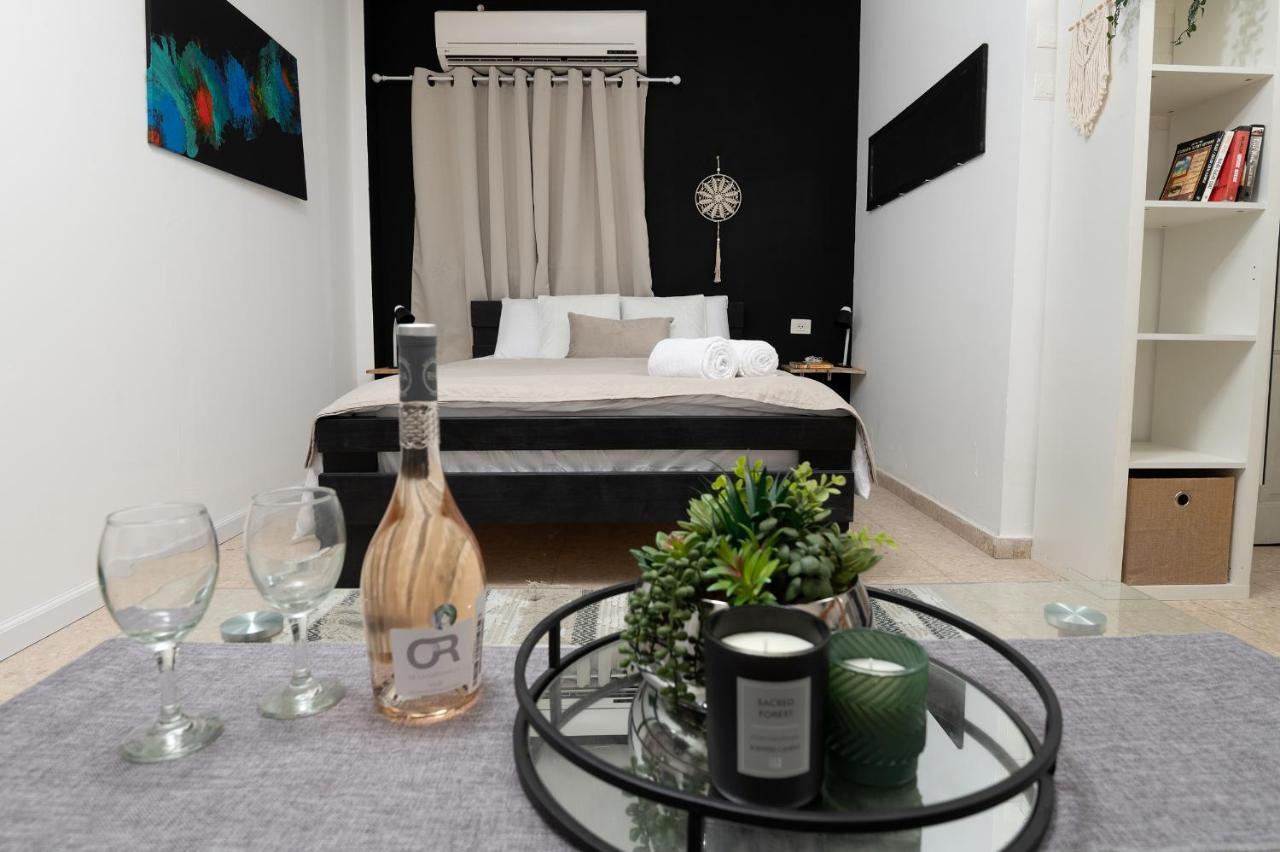 Day And Night -יום ולילה Apartment Eilat Ngoại thất bức ảnh